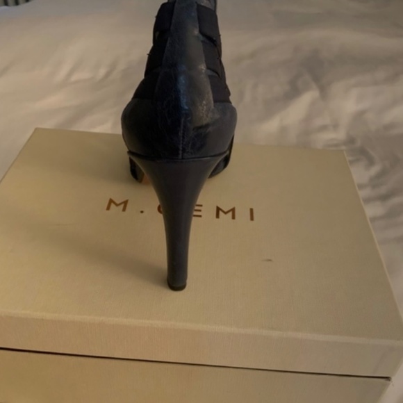 10 Crosby Derek Lam Navy pumps - Picture 4 of 5